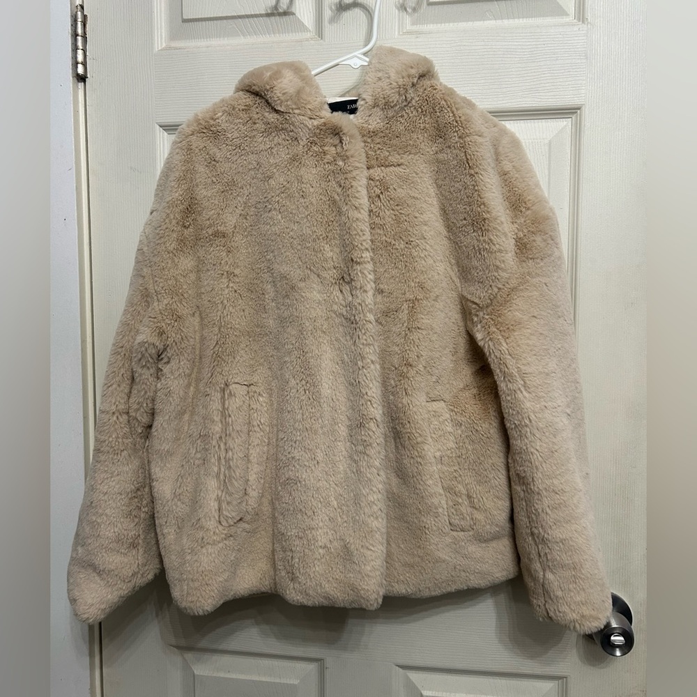 Zara Teddy Jacket in Beige